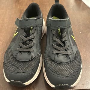 Nike boys down shifter size 3